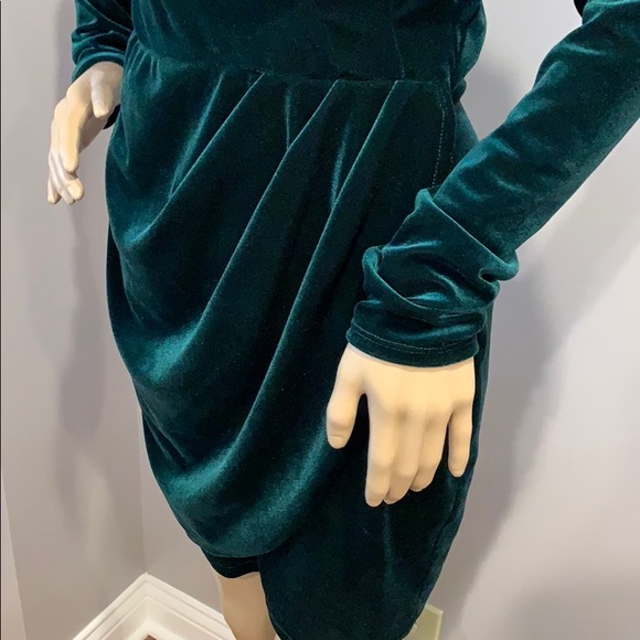 Ms. Blair Velvet Mini Dress - Hunter - Picture 3 of 5